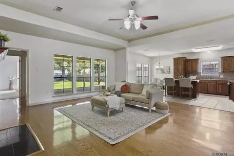 11474 Oak Bend Dr, Gonzales, LA 70737