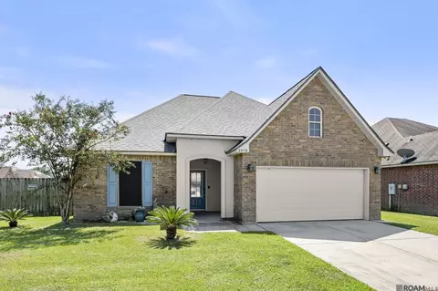 23196 Christmas Dr, Denham Springs, LA 70726