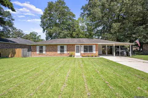 17223 Ashton Ave, Greenwell Springs, LA 70739