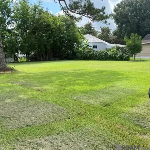 2232 S Central Ave, Lutcher, LA 70071