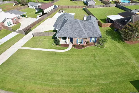 32769 Hemingway Ave, Denham Springs, LA 70706