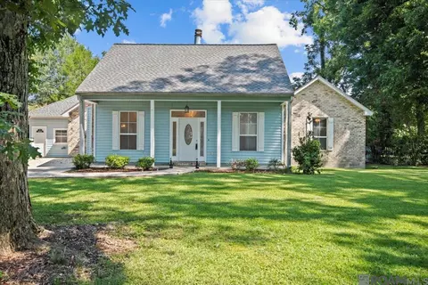 10931 Stanley Aubin Ln, Baton Rouge, LA 70816
