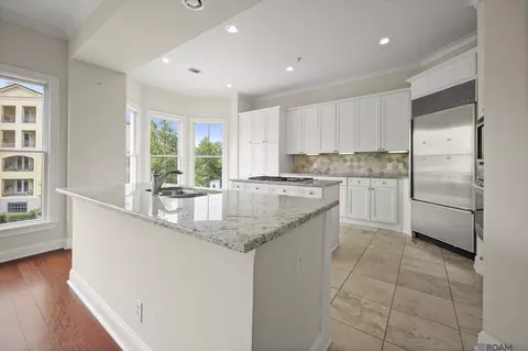 998 Stanford Ave # 303, Baton Rouge, LA 70808