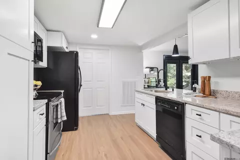 Kitchen - 13167 Petite Dr, Maurepas, LA 70449 photo 2 of 2