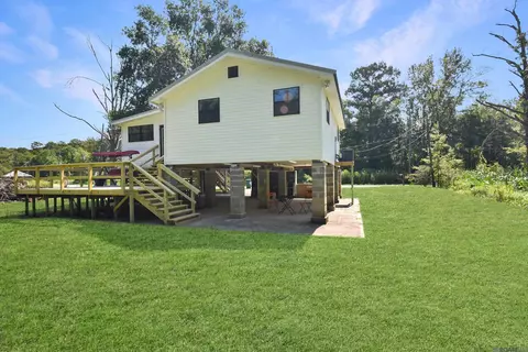 Exterior - 13167 Petite Dr, Maurepas, LA 70449 photo 4 of 9