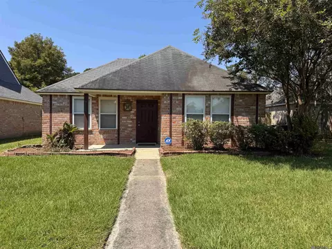 782 Elk Lake Dr, Baton Rouge, LA 70816