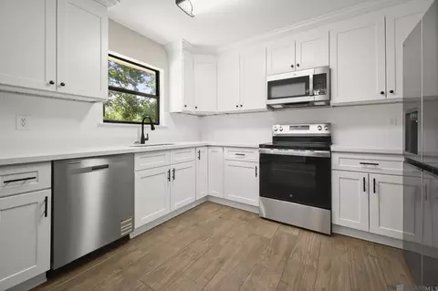Kitchen - 13900 Milton Ln, Walker, LA 70785 photo 1 of 2