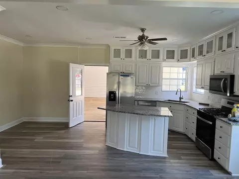 Kitchen - 27499 Tall Oaks Dr, Walker, LA 70785 photo 1 of 3