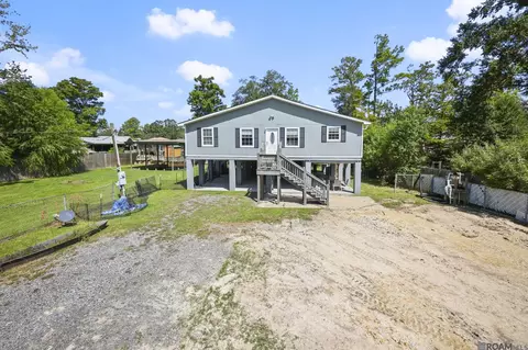 32027 Pats Ln, Springfield, LA 70462