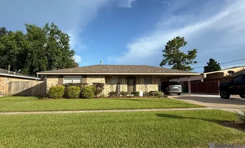 1875 Hymel St, Lutcher, LA 70071