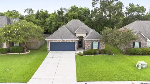 9916 Savannah Jane Ln, Baton Rouge, LA 70817