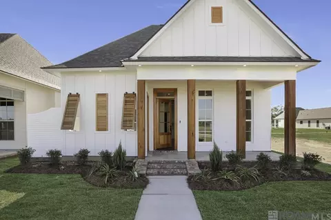 5125 Oakwater Aly, Gonzales, LA 70737