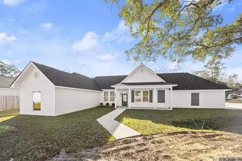 10788 Annie Cir, Walker, LA 70785