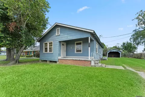 926 Louisiana Ave, Port Allen, LA 70767