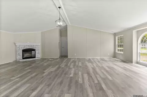 30176 Smith Dr, Walker, LA 70785 photo 6