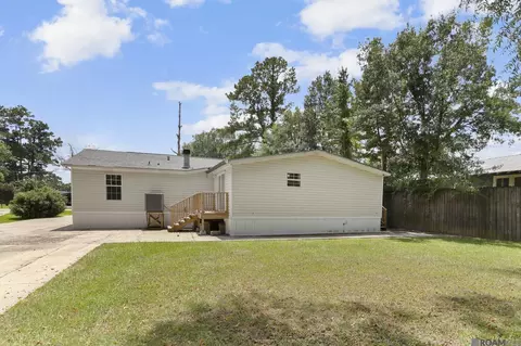 30176 Smith Dr, Walker, LA 70785 photo 3