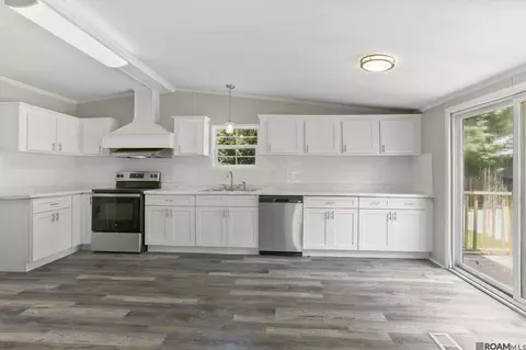 30176 Smith Dr, Walker, LA 70785 photo 7