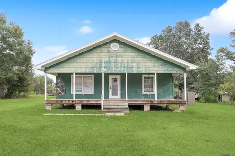 27544 Patterson Rd, Springfield, LA 70462 photo 1