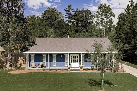 25355 Plantation Ave, Denham Springs, LA 70726