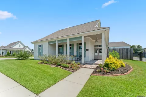 8377 Sully Dr, Baton Rouge, LA 70818