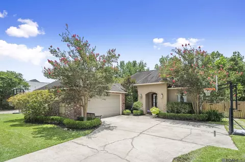 33868 Natures Way, Walker, LA 70785