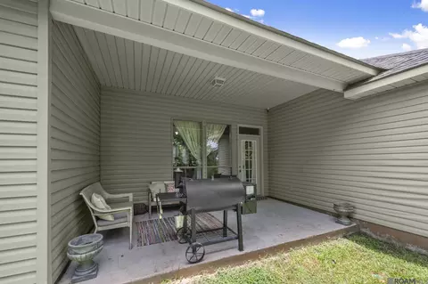 Exterior - 33868 Natures Way, Walker, LA 70785 photo 4 of 8