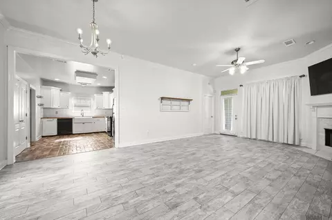 Living - 33868 Natures Way, Walker, LA 70785 photo 5 of 6