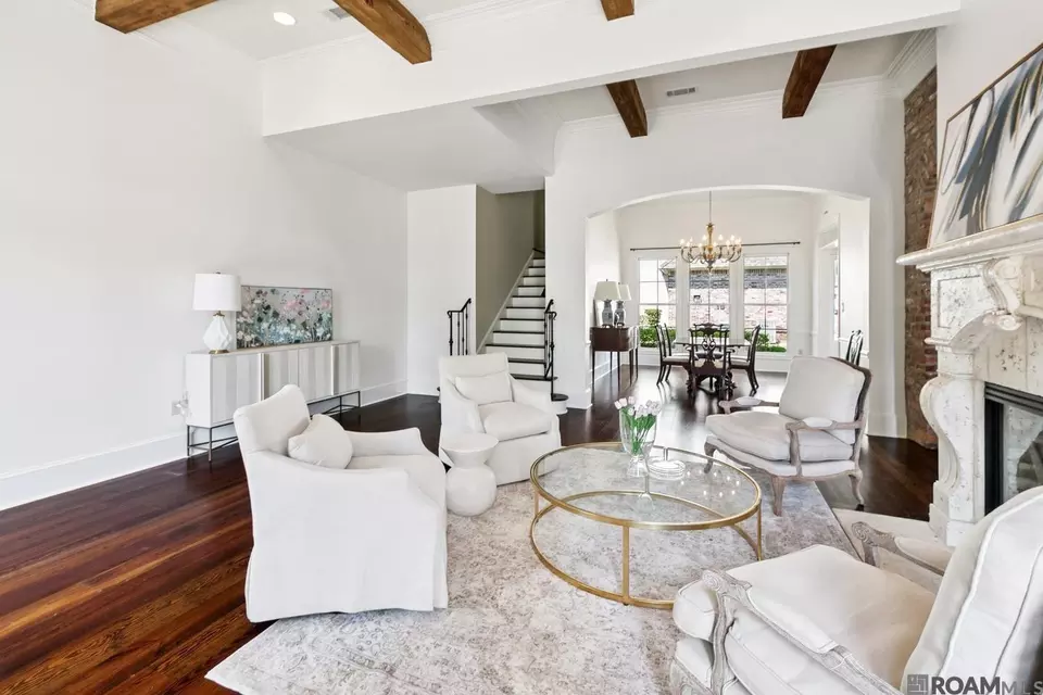 Living - 9631 Myrtle Ln, Baton Rouge, LA 70810 photo 1 of 1