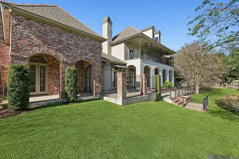 Exterior - 9631 Myrtle Ln, Baton Rouge, LA 70810 photo 1 of 10