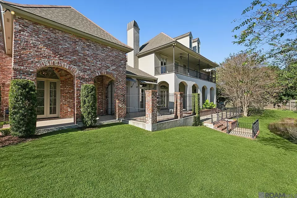 Exterior - 9631 Myrtle Ln, Baton Rouge, LA 70810 photo 1 of 10