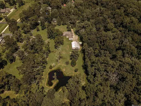 View/Area - 8242 Comite Acres Dr, Baker, LA 70714 photo 4 of 9