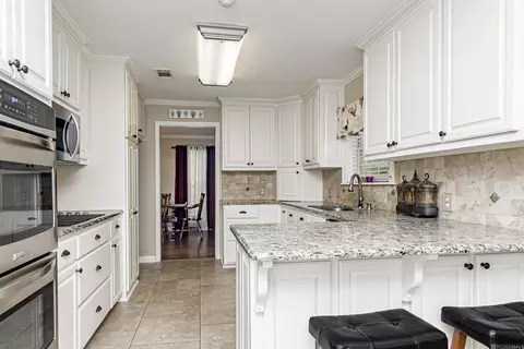 Kitchen - 8242 Comite Acres Dr, Baker, LA 70714 photo 2 of 3