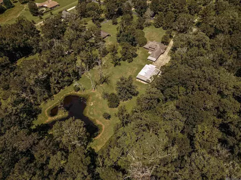 View/Area - 8242 Comite Acres Dr, Baker, LA 70714 photo 5 of 9