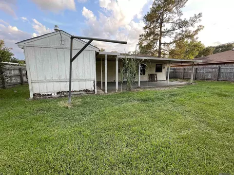 Exterior - 4305 Ashland St, Baker, LA 70714 photo 5 of 6