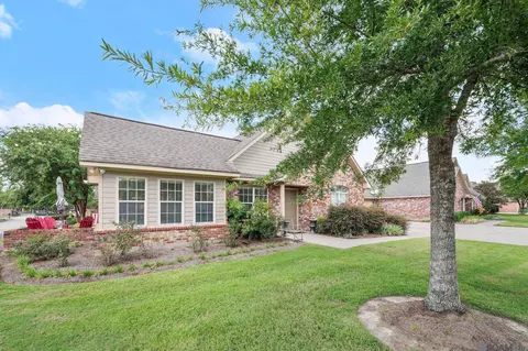 7111 Village Charmant # 69, Baton Rouge, LA 70809