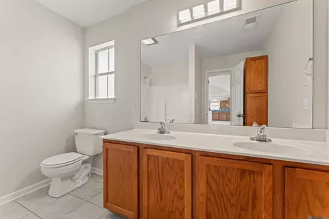 Bath - 40406 Fitzgerald Dr, Darrow, LA 70725 photo 1 of 2