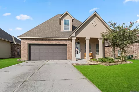 42338 Lakestone Dr, Prairieville, LA 70769
