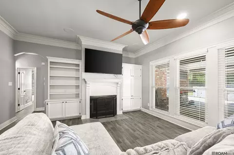 Living - 30105 Oak Shadow Dr, Walker, LA 70785 photo 2 of 2