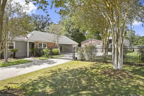 Exterior - 30105 Oak Shadow Dr, Walker, LA 70785 photo 4 of 6