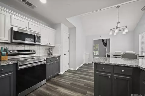 Kitchen - 13611 S Trace Dr, Walker, LA 70785 photo 2 of 2