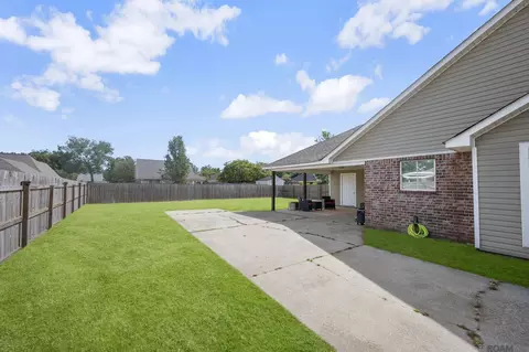 Exterior - 13611 S Trace Dr, Walker, LA 70785 photo 2 of 3