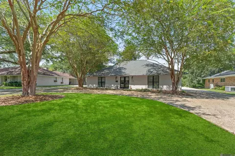 5755 Hyacinth Ave, Baton Rouge, LA 70808