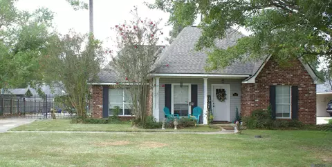 7367 Fox Run Dr, Denham Springs, LA 70706