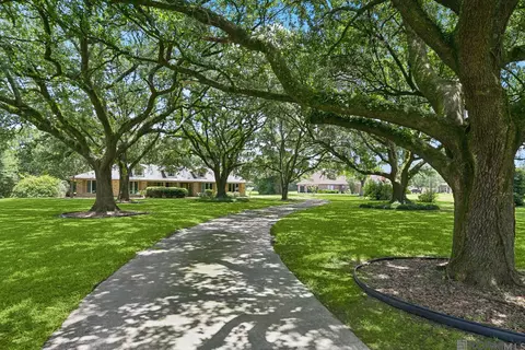 10968 Foster Rd, Baton Rouge, LA 70811