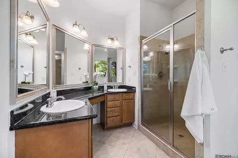 Bath - 29960 W Bates Rd, Hammond, LA 70403 photo 1 of 3