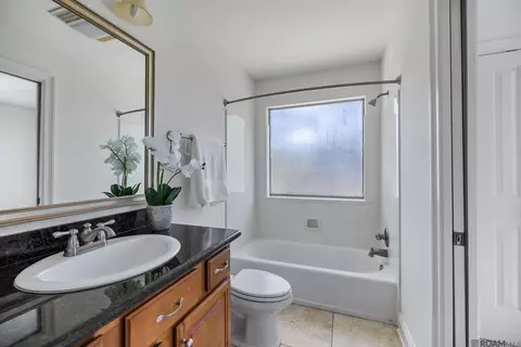 Bath - 29960 W Bates Rd, Hammond, LA 70403 photo 3 of 3