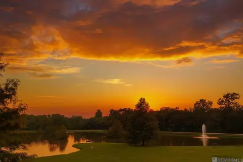 998 Stanford Ave # 206, Baton Rouge, LA 70808