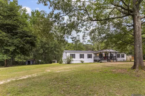 8093 E Muscadine Ln, Saint Francisville, LA 70775