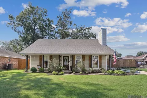 1508 Weeping Willow Dr, Denham Springs, LA 70726