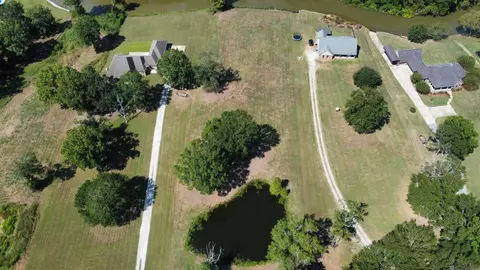 841 Poydras Bayou Dr, Port Allen, LA 70767